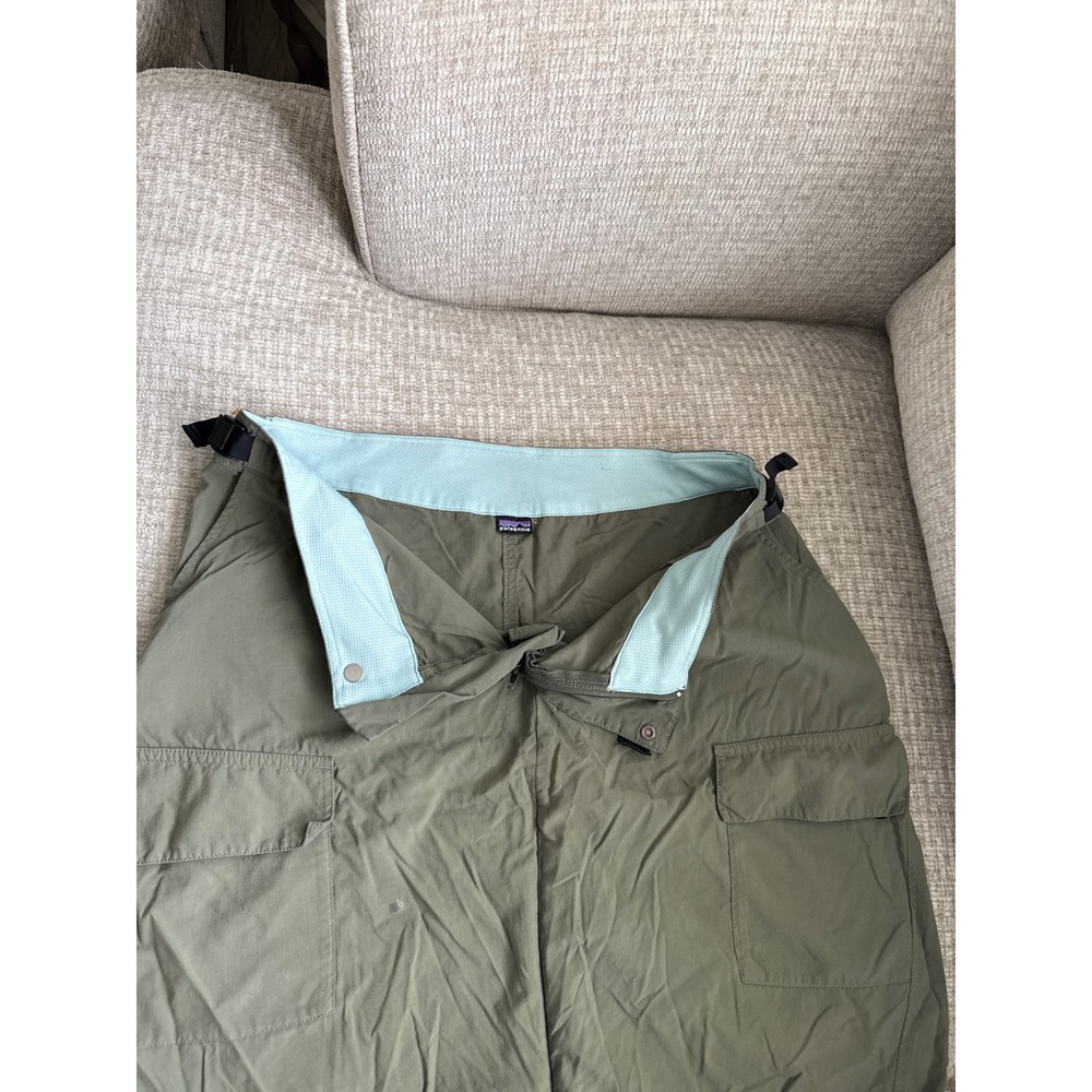 Patagonia Womens Cargo Hiking Skort Olive Green Buckle Waist Size 10 - Picture 3 of 8